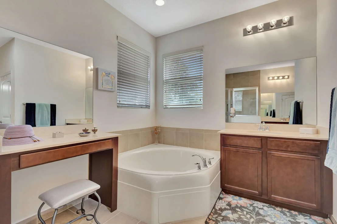 Photo of 6873 Langdon Way