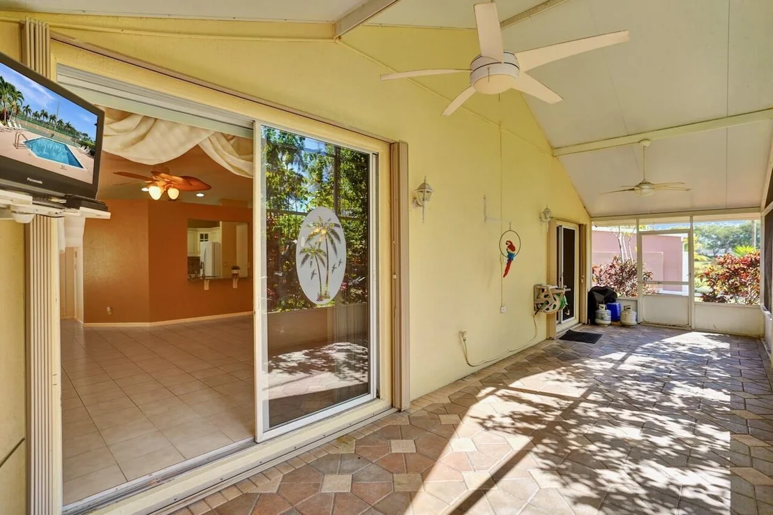 Photo of 8140 Palm Gate Drive