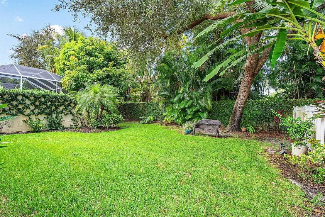 Photo of 2048 Valencia Drive
