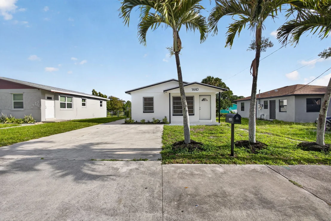 Photo of 1440 Ac Evans Street
