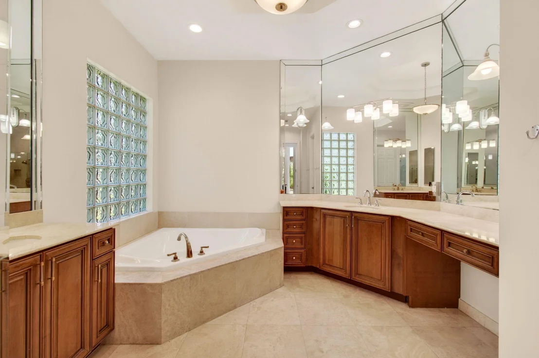 Photo of 16266 Rosecroft Terrace
