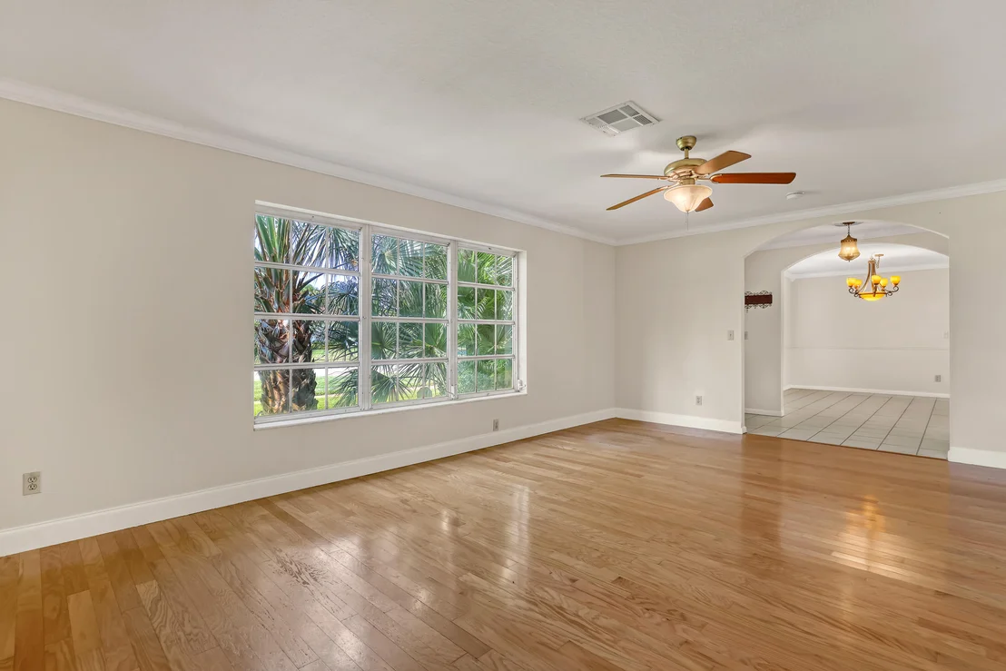 Photo of 2288 Windsor Road