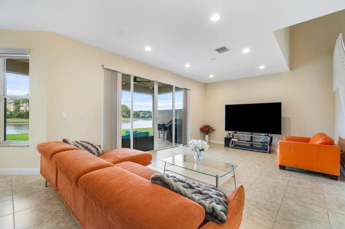 Photo of 9023 Alexandra Circle