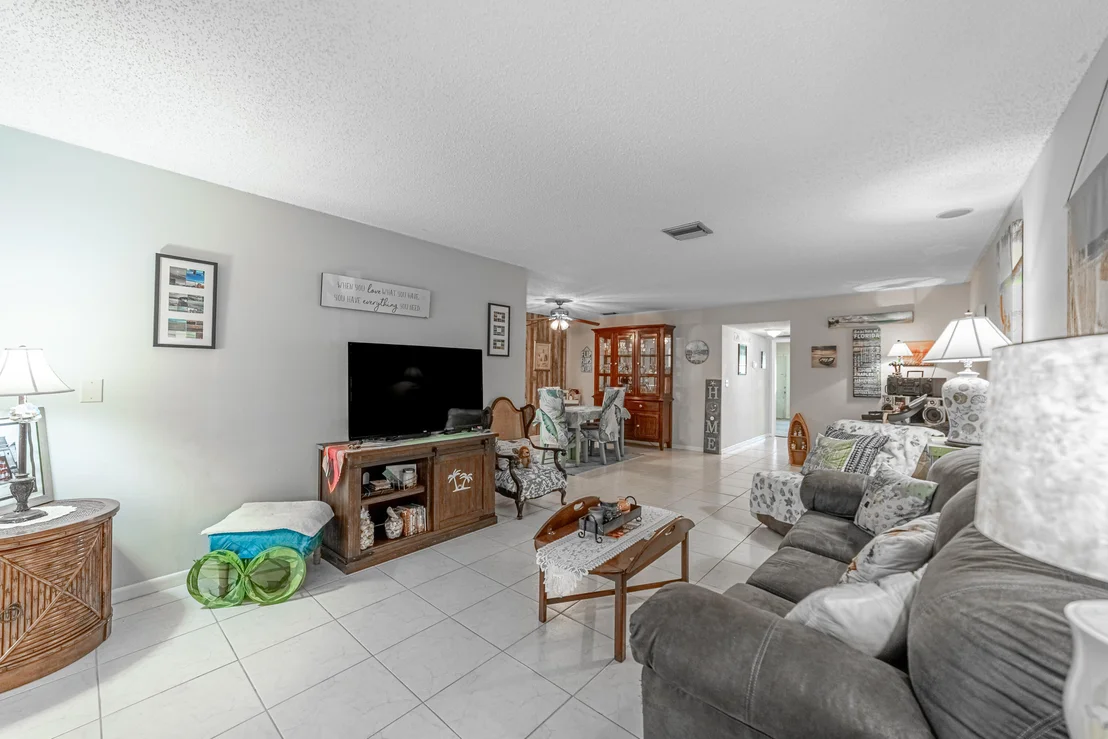 Photo of Unit C at 5230 Nesting Way