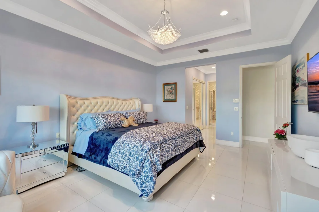 Photo of 12396 Cascade Valley Lane