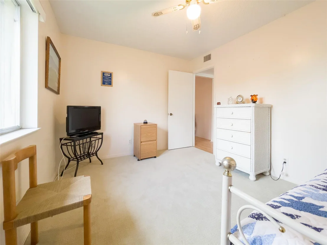 Photo of Unit D2 at 311 Knotty Pine Circle