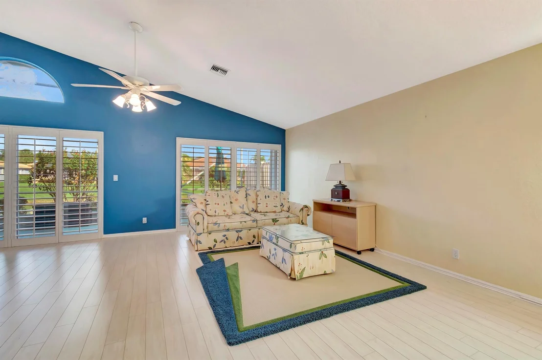Photo of 10847 Crystal Key Lane