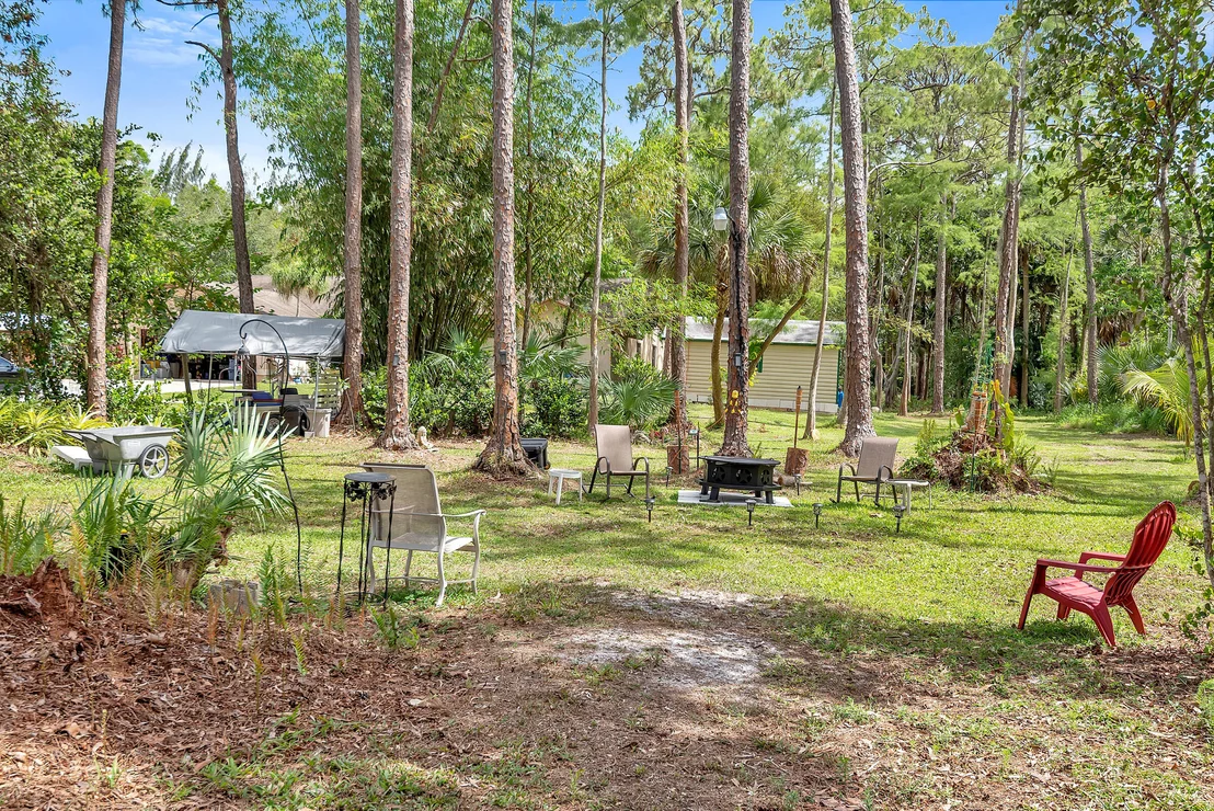 Photo of 13288 Compton Road