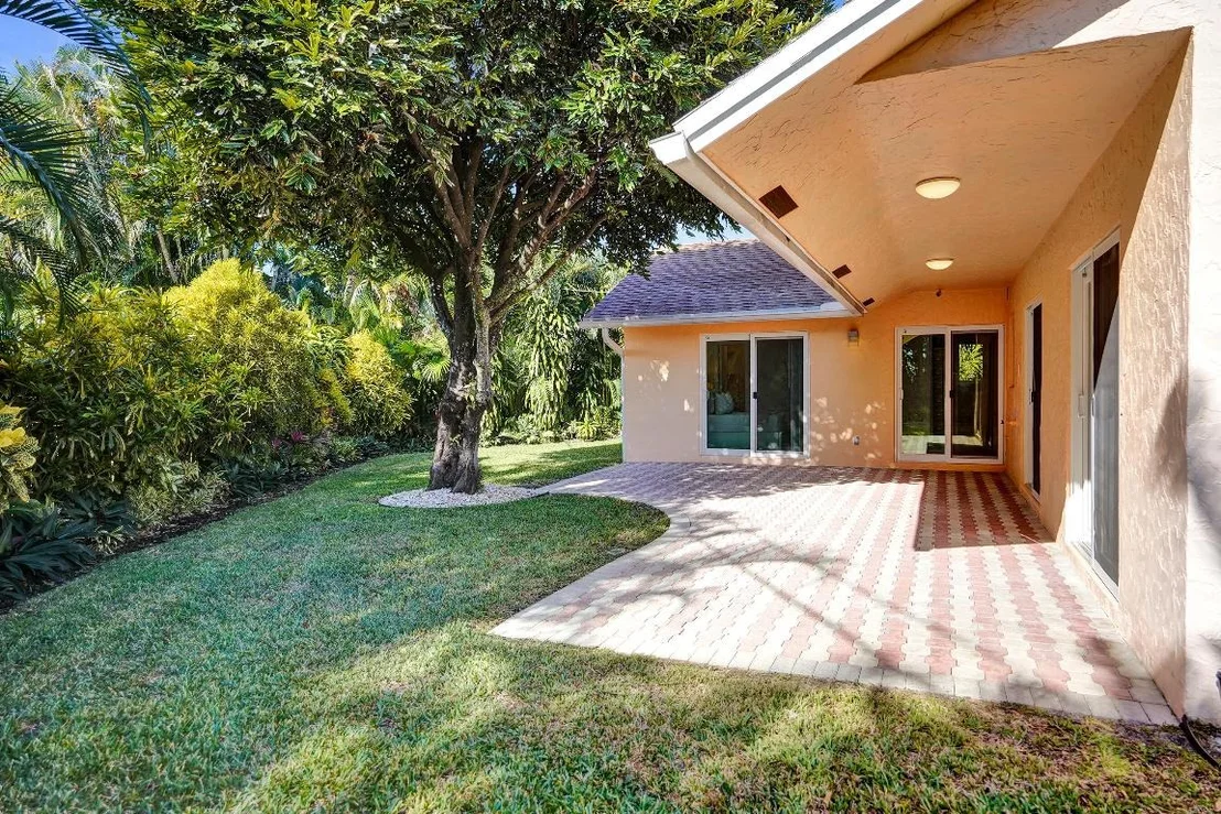 Photo of 1286 Audubon Boulevard