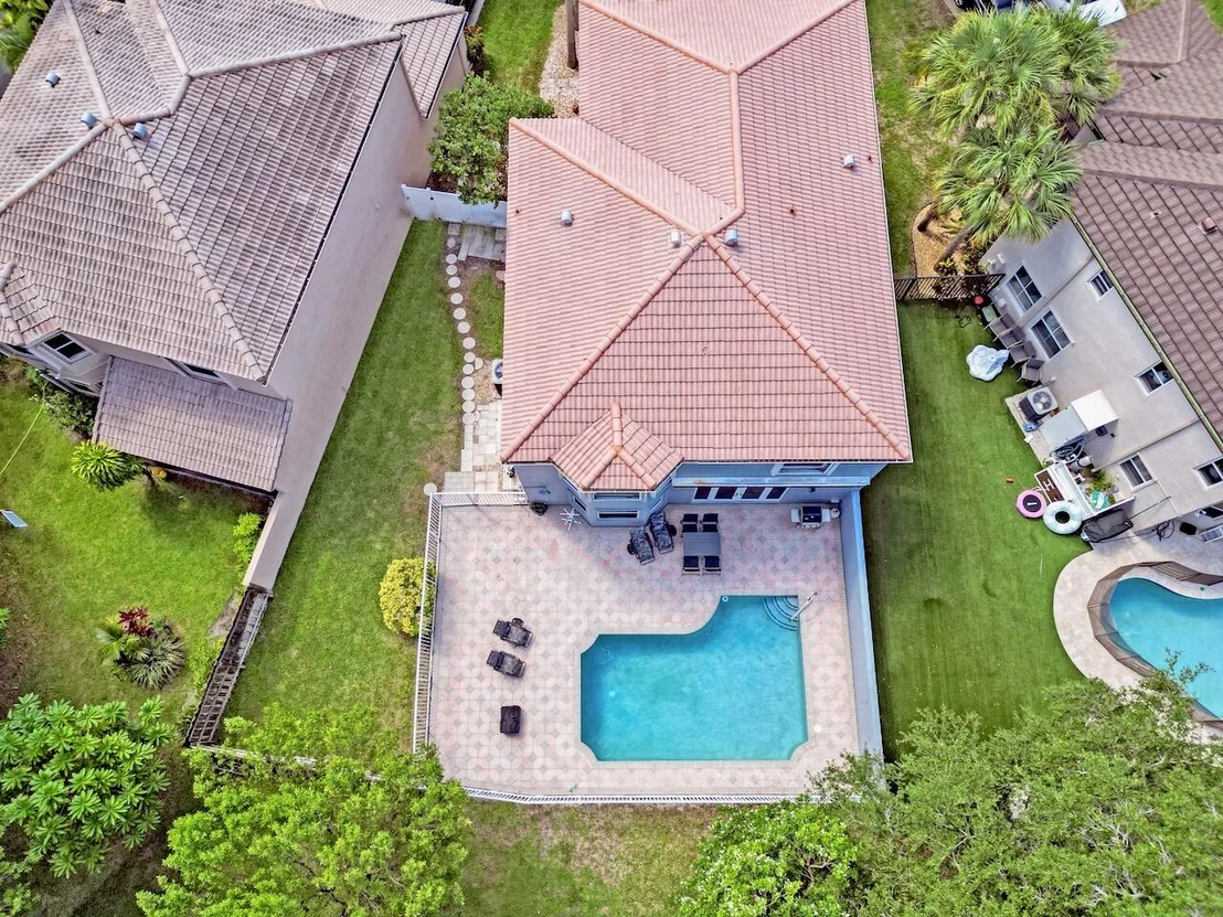 Photo of 7522 Oak Grove Circle