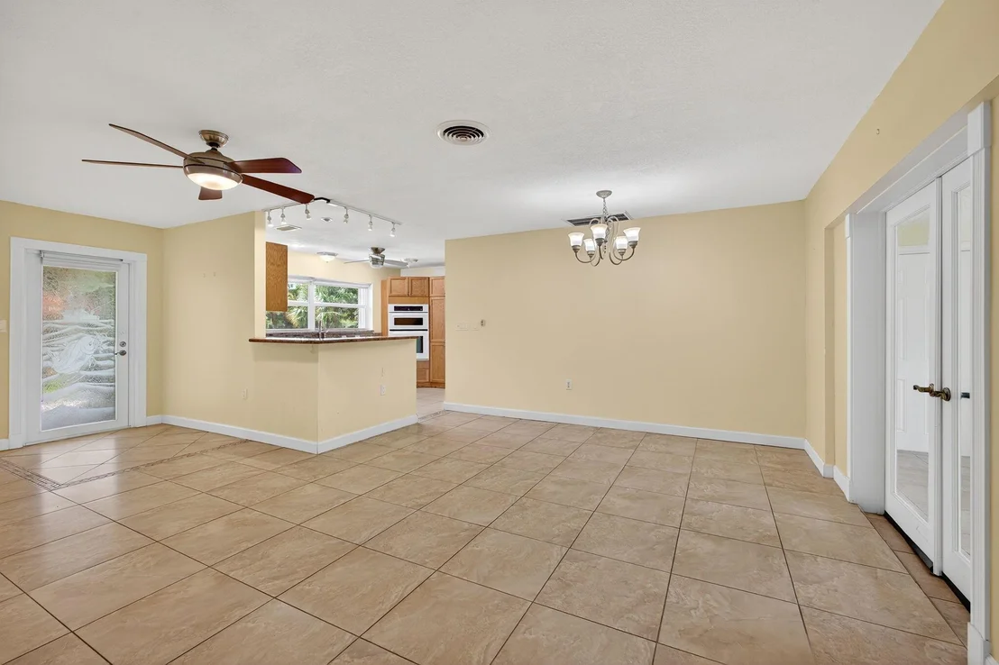 Photo of 5071 SE Great Pocket Trail