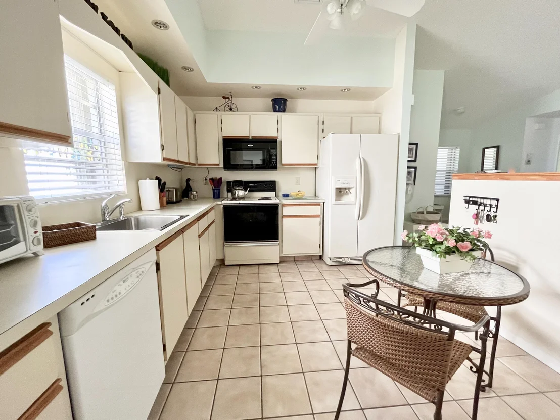 Photo of 3262 Anthony Circle N