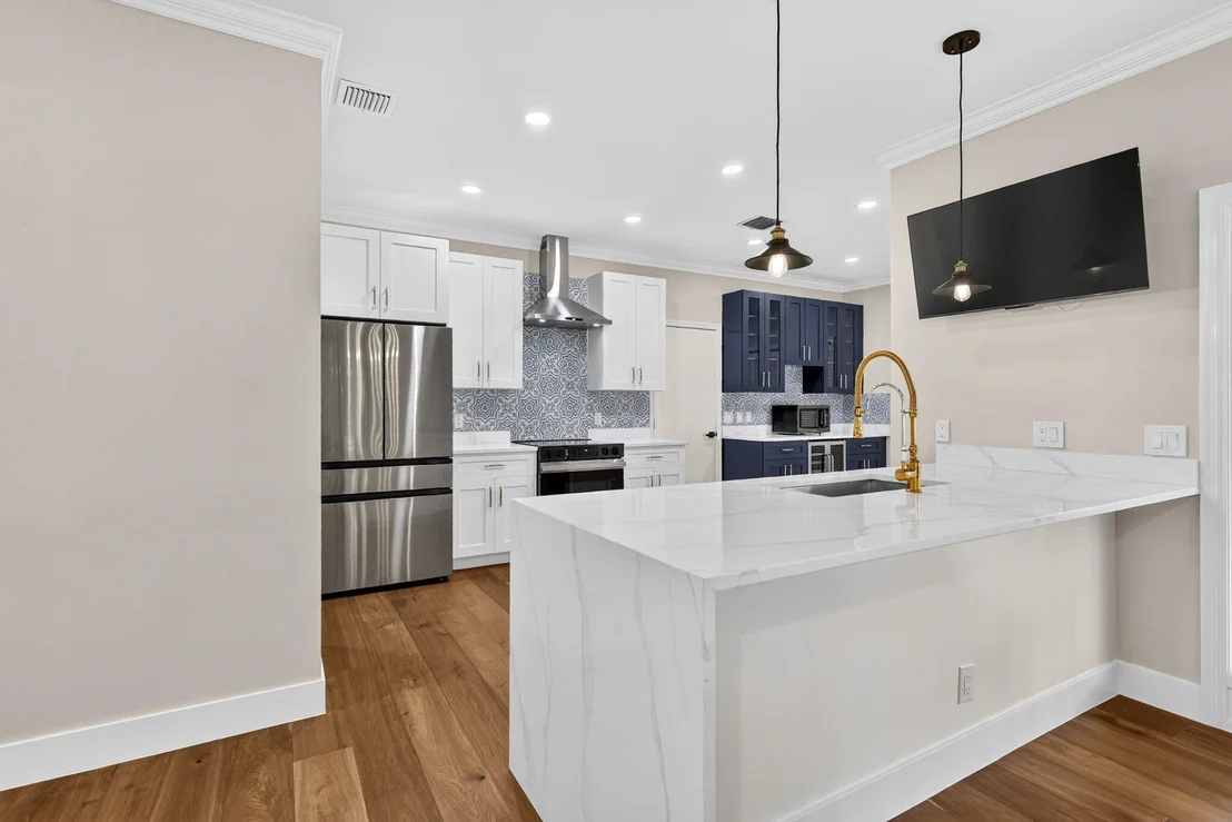 Photo of 5402 SE MEREDITH Terrace