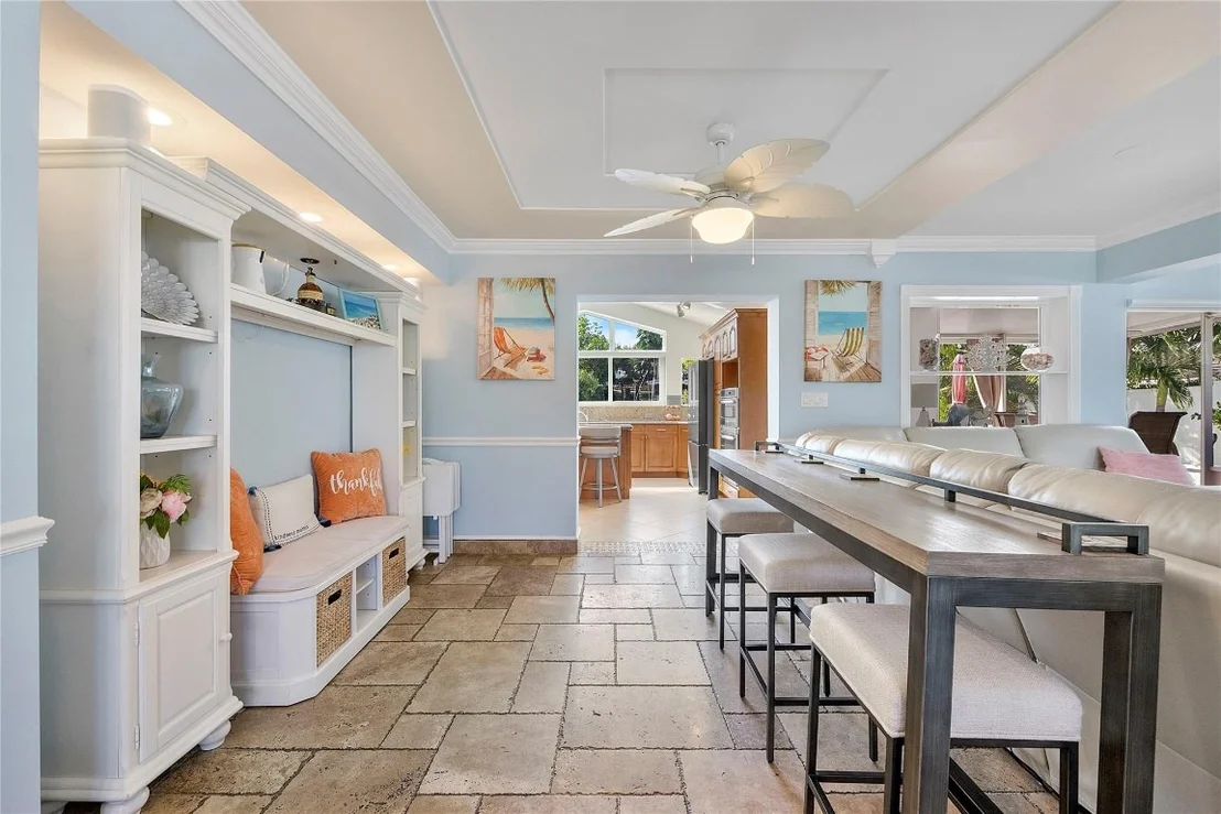 Photo of 731 SE 4th Avenue