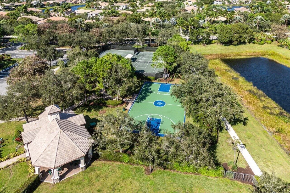 Photo of 8562 Shallowbrook Cove