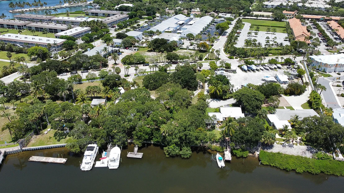 Photo of 18011 N Highway A1a