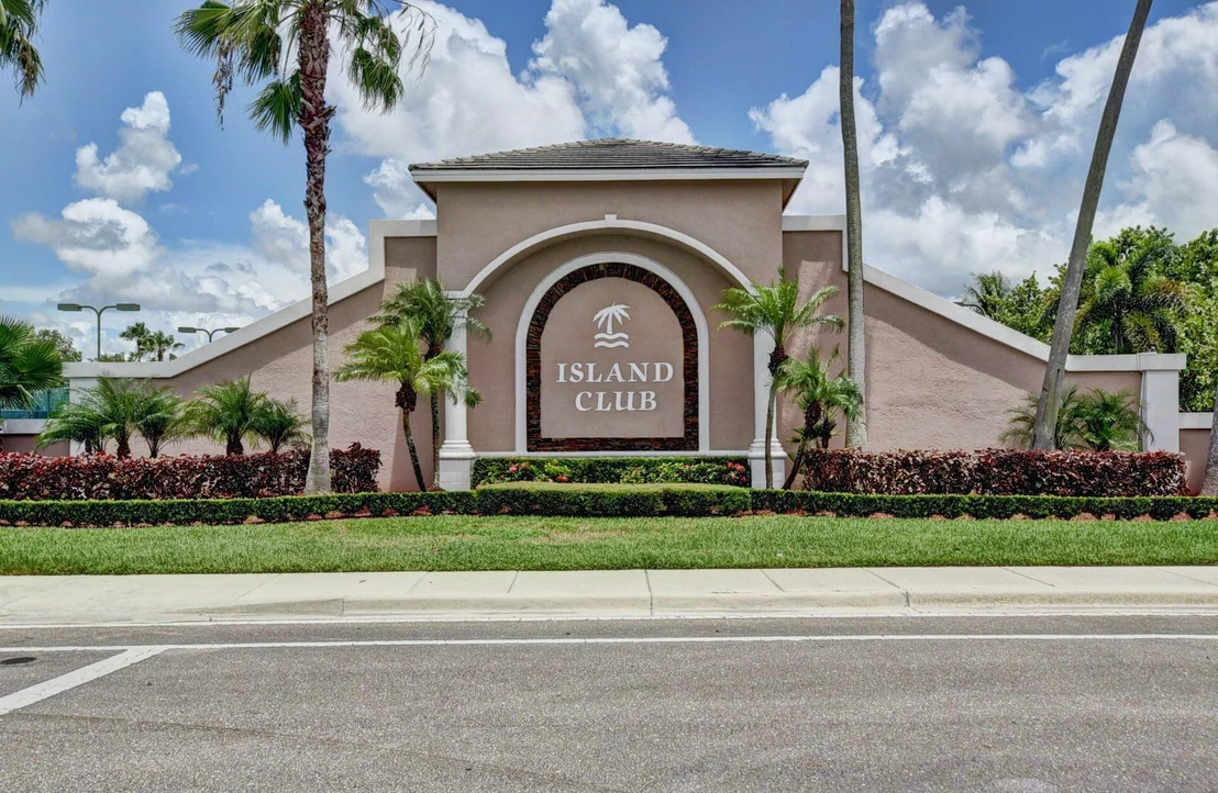 Photo of 8590 Pine Cay