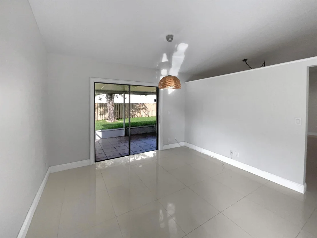 Photo of 9933 Robins Nest Road