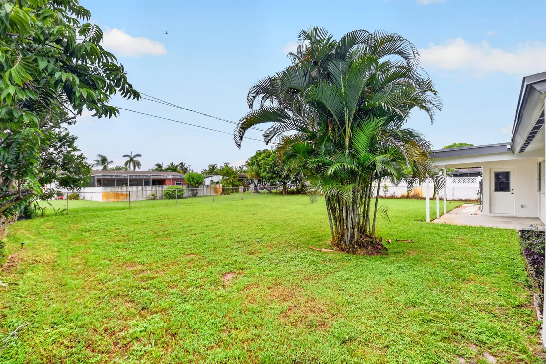 Photo of 129 GREENBRIER Drive