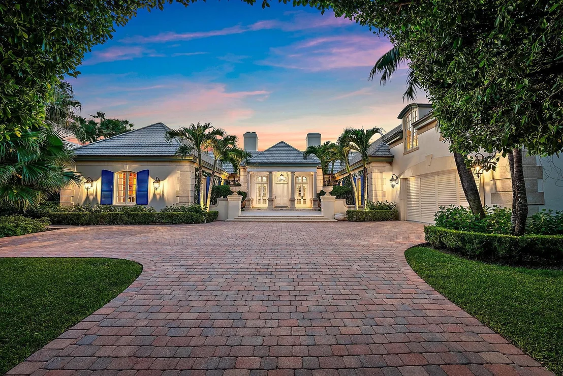 Photo of 751 Island Drive