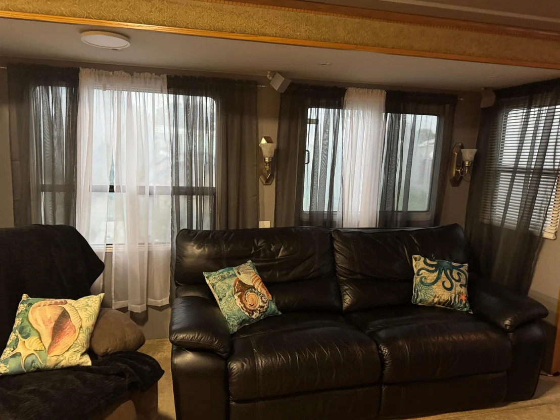 Photo of 6633 SE 51st Lane