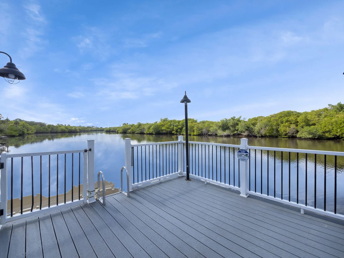 Photo of 708 SW Riverwatch Place
