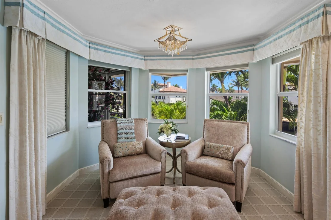 Photo of 932 Gardenia Drive
