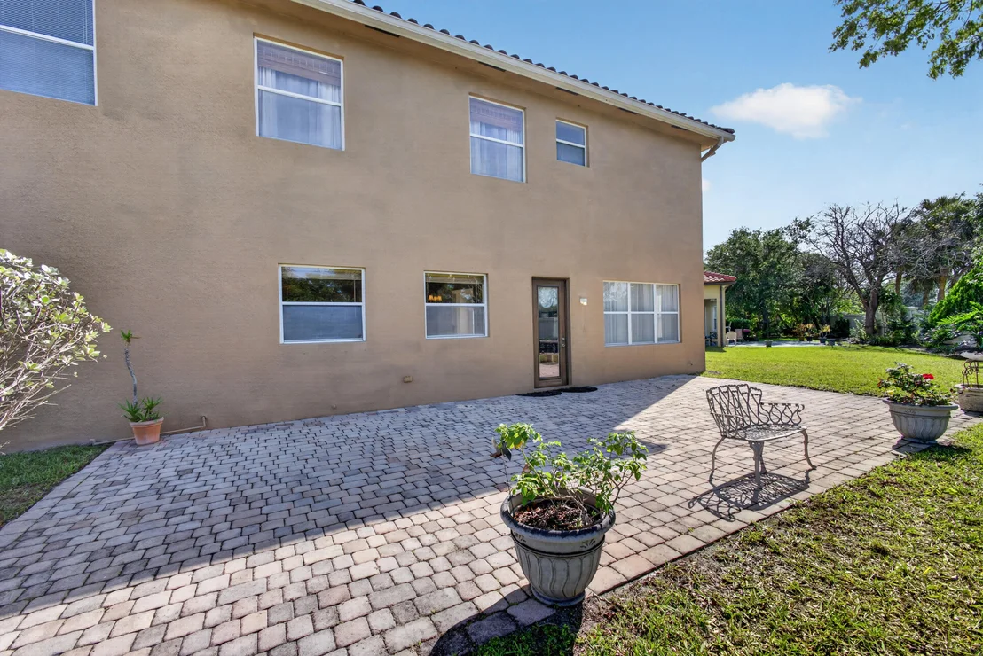 Photo of 659 Cresta Circle