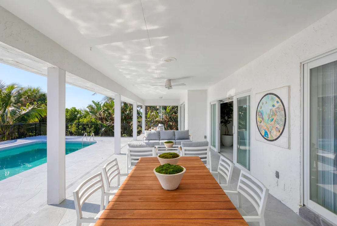 Photo of 5929 N Ocean Boulevard