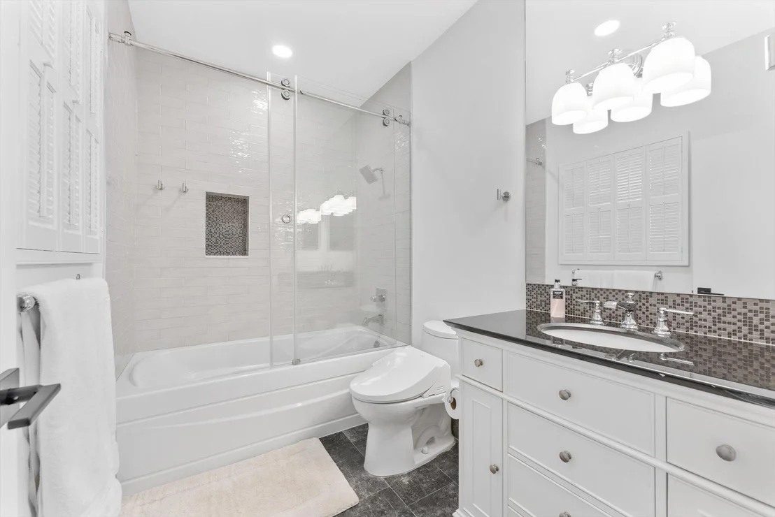 Photo of 872 Lilac Drive