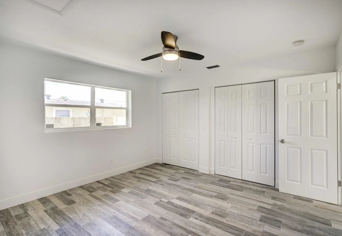 Photo of 8602 Sunset Drive