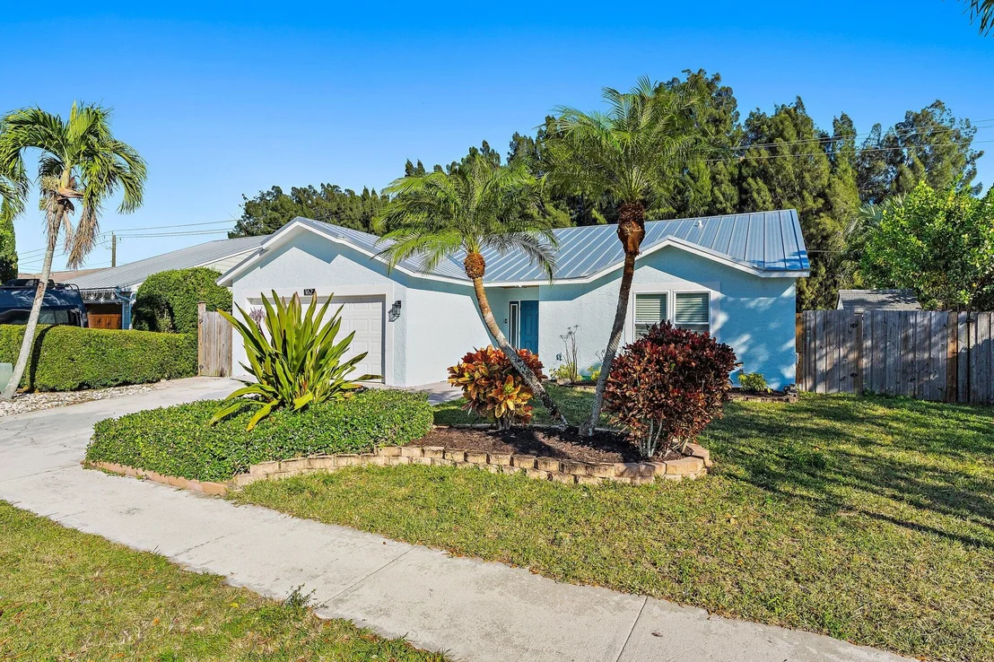 Photo of 162 Greentree Circle