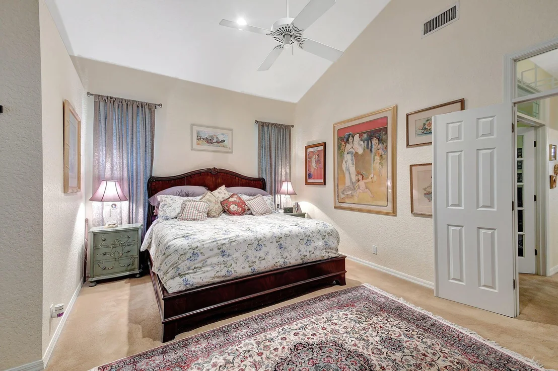 Photo of 2773 Hampton Circle S