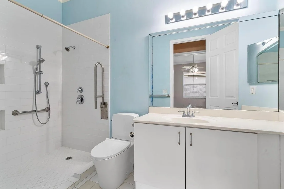 Photo of 8351 Mastic Cay