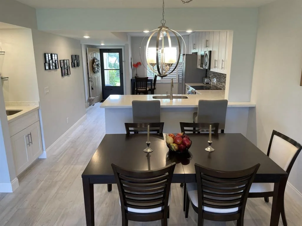 Photo of Unit F at 701 Pinecrest Circle