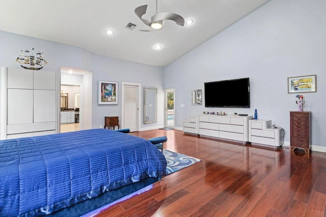 Photo of 10369 Silver Lake Drive