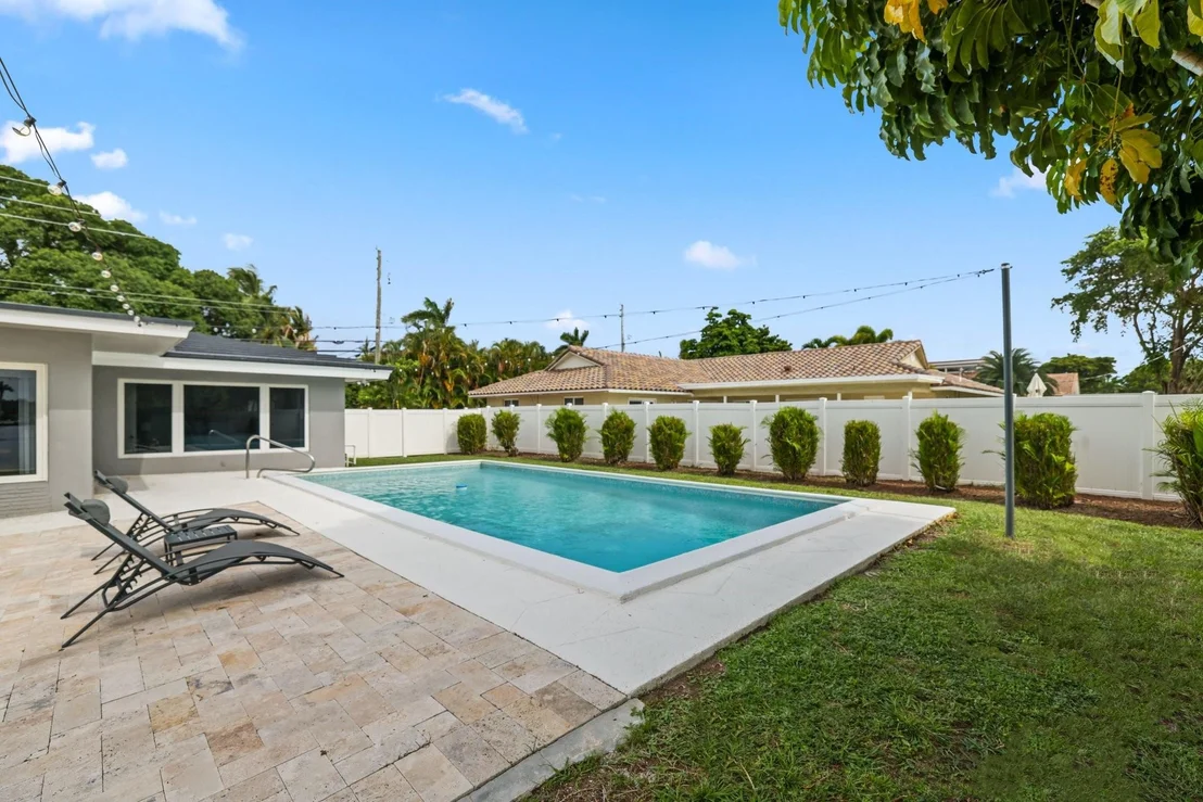 Photo of 2301 N Ocean Boulevard