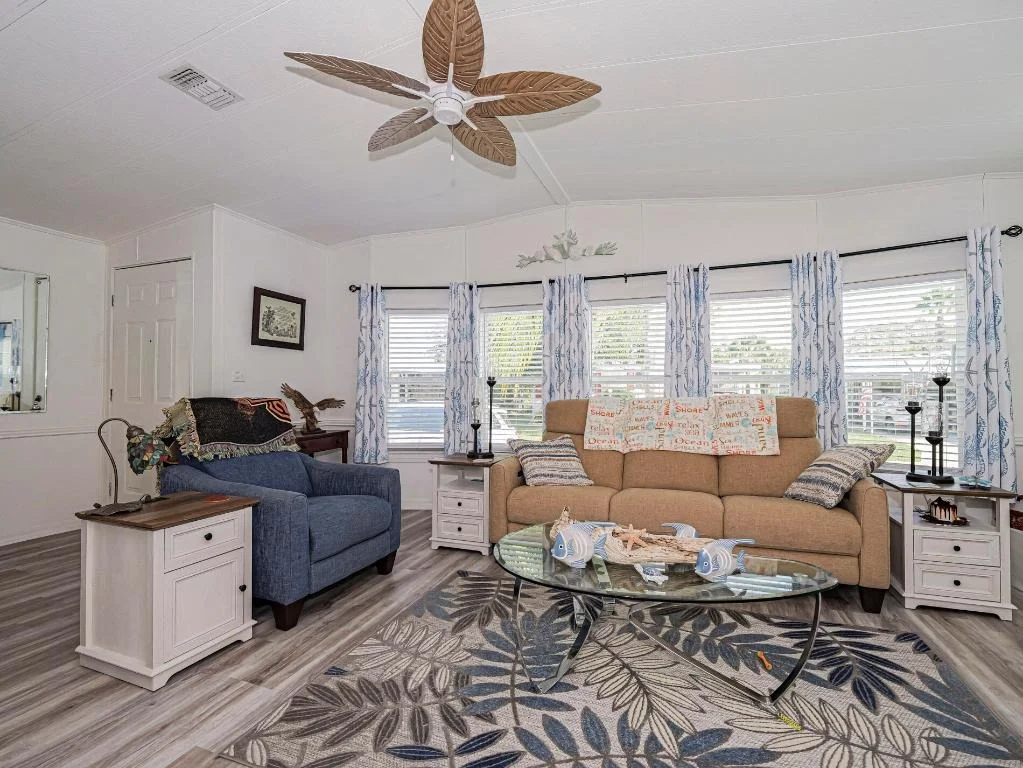 Photo of 409 Avocado Drive