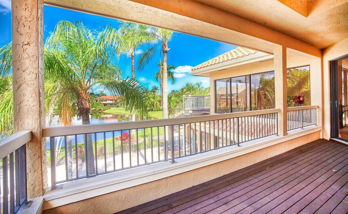 Photo of 21125 Hamlin Drive