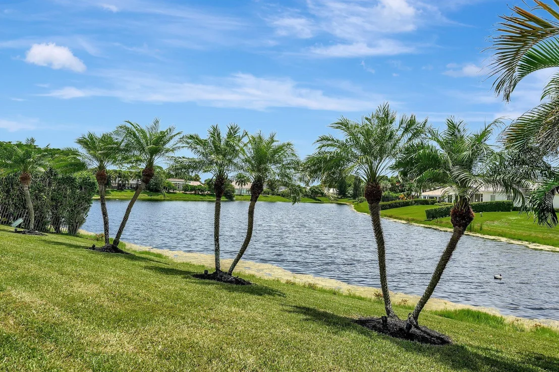 Photo of 5011 Pineview Circle