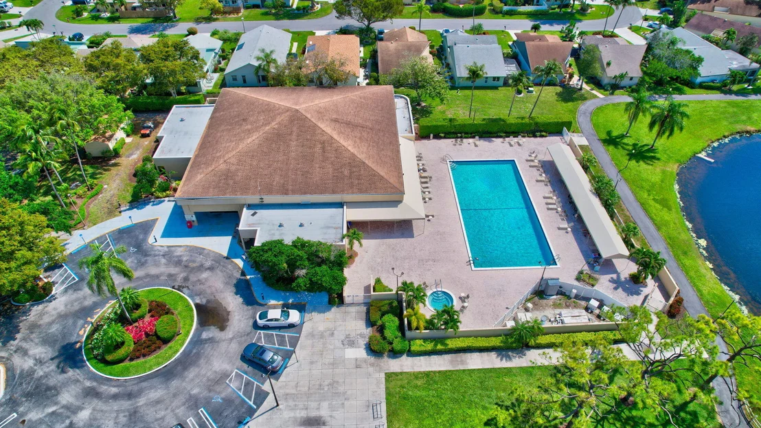Photo of 2925 Riviera Drive