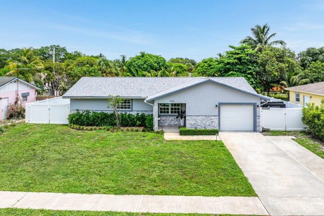 Photo of 2985 Angler Drive