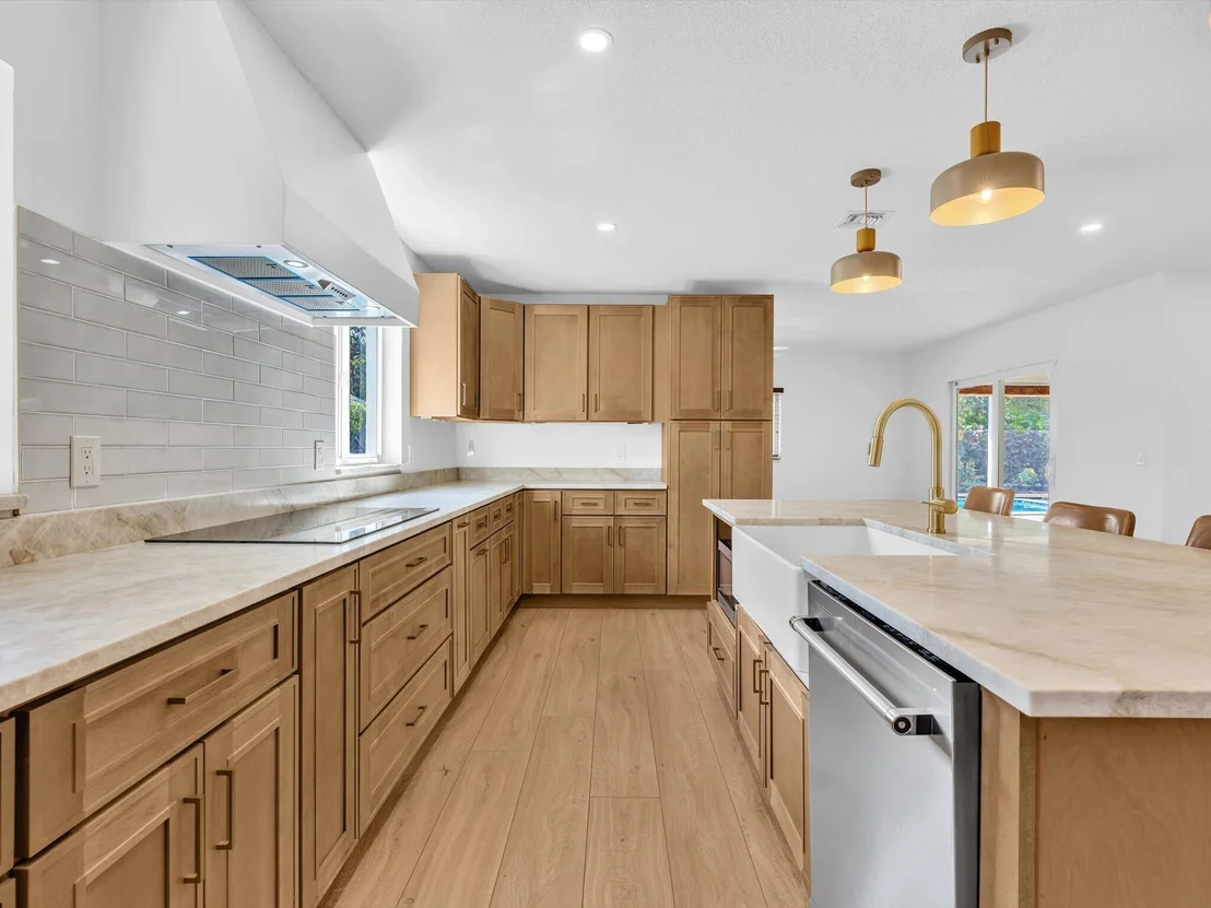 Photo of 3264 Lakeview Drive