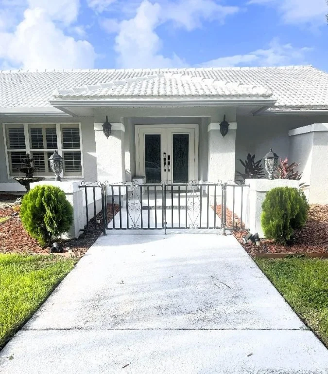 Photo of 14183 Greentree Trail
