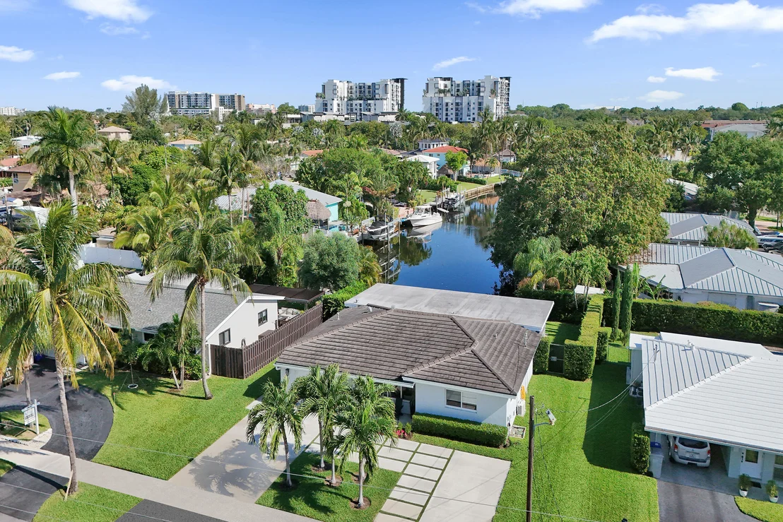 Photo of 381 SE 3rd Street