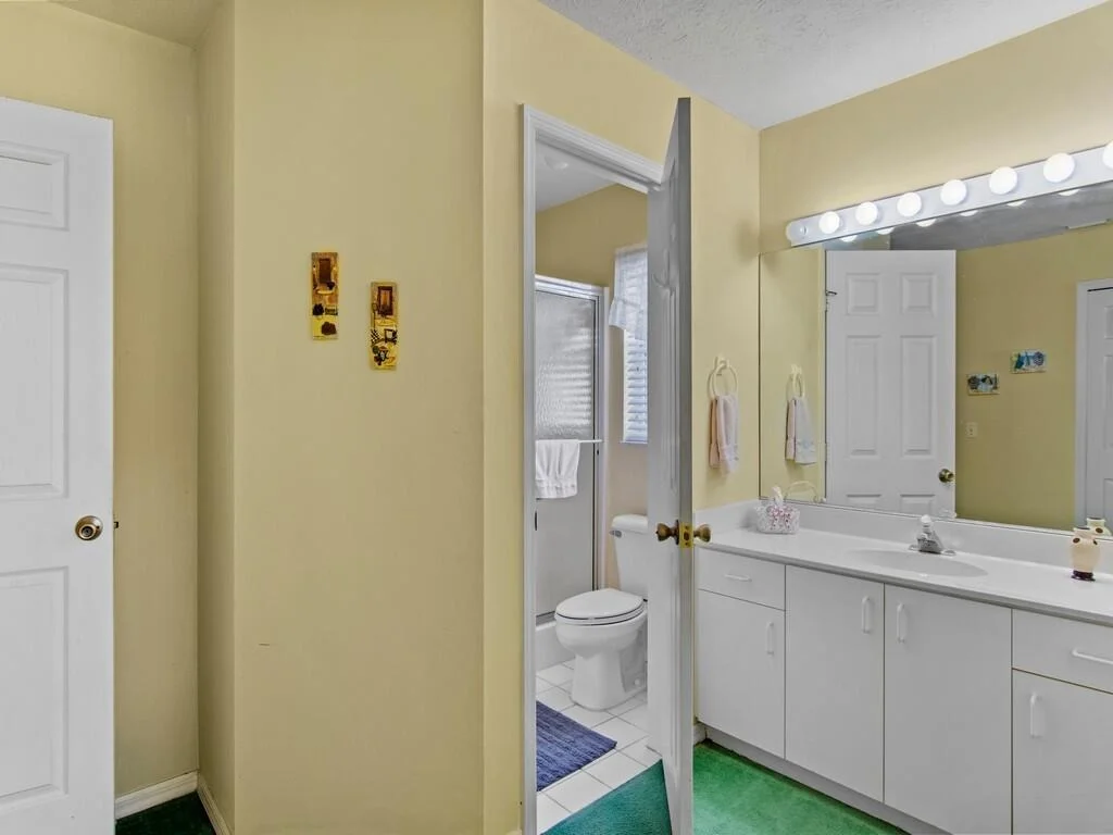 Photo of 6700 Tulipan