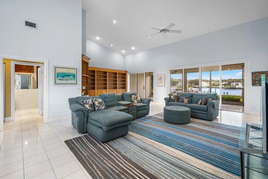 Photo of 3602 Captains Way