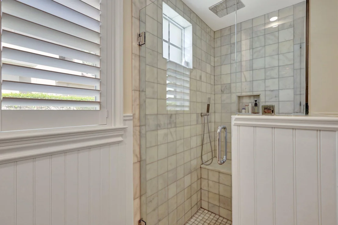 Photo of 18 Ridge Boulevard