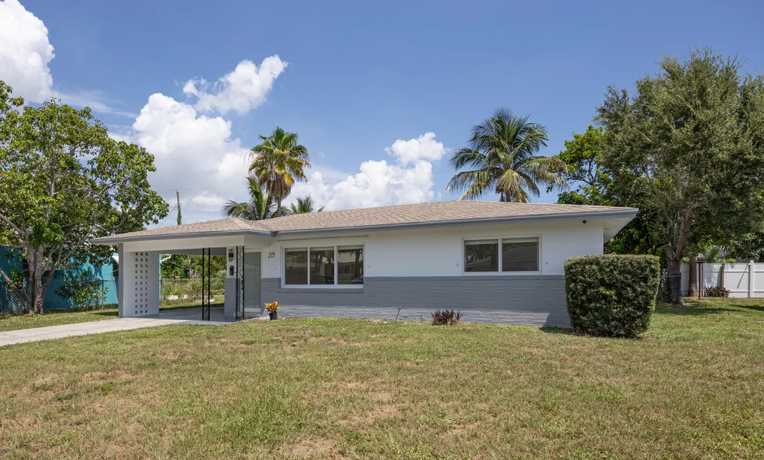 Photo of 215 Evergreen Drive