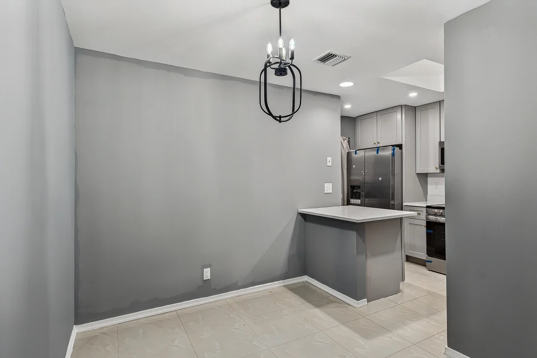Photo of Unit B at 3402 WATERVIEW Circle